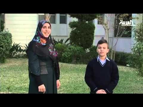 طلاب الصعوبات السمعية يقدمون النشيد الوطني اللبناني