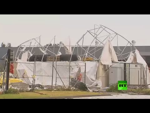 شاهد إعصار مدمر يضرب ضواحي سيدني