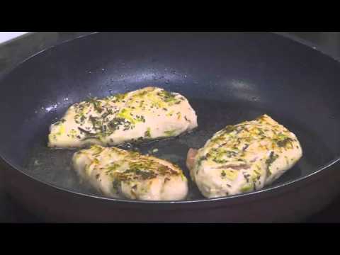 بالفيديو طريقة عمل صدور الدجاج بالليمون