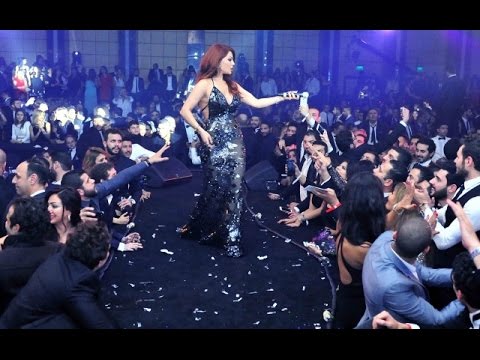 شاهد اللبنانية هيفاء وهبي تشعل كريسماس القاهرة