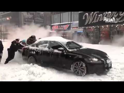 شاهد الثلوج تصيب نيويورك وواشنطن بالشلل