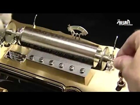 شاهد تصنيع الصندوق الموسيقي عملية معقدة