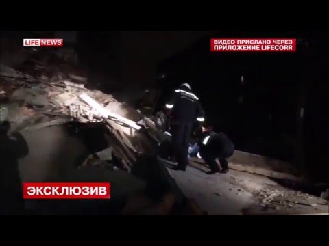 احتجاز 35 روسيًا تحت الأنقاض بعد انهيار مبنى من 5 طوابق