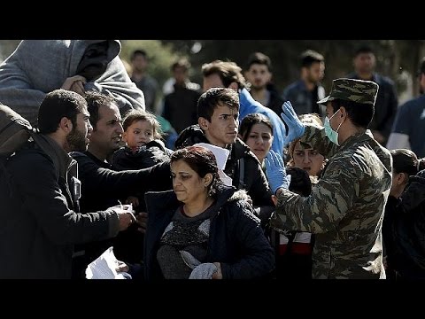 آلاف اللاجئين عالقون في اليونان