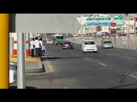 فيديو متهور يمارس التفحيط ويعرض حياة المواطنين للخطر