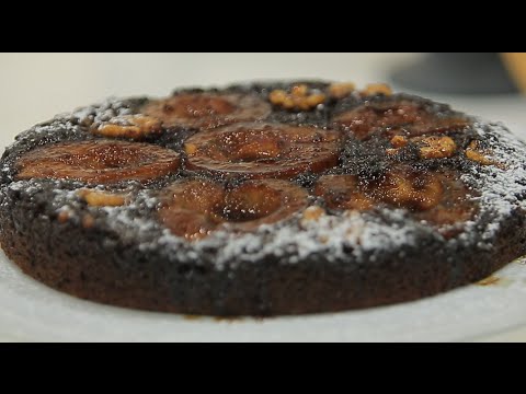 طريقة عمل كيكة الكمثري و عين الجمل المقلوبة