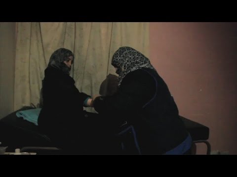 أم مهند تطوعت في الدفاع المدني بعد إصابة أحد أولادي