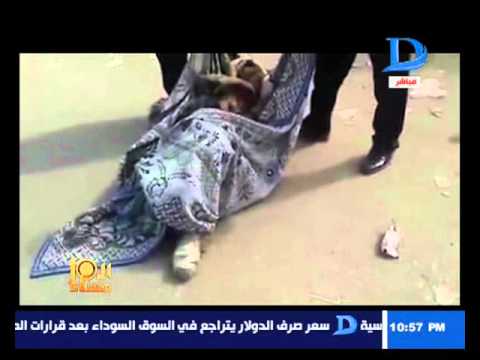 الإبراشي يعرض فيديو لأمن مستشفى يلقي مريضًا على الرصيف