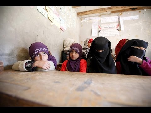شاهد القاعدة تهدد مدارس البنات وتفرض الزي المدرسي عليهن في عدن