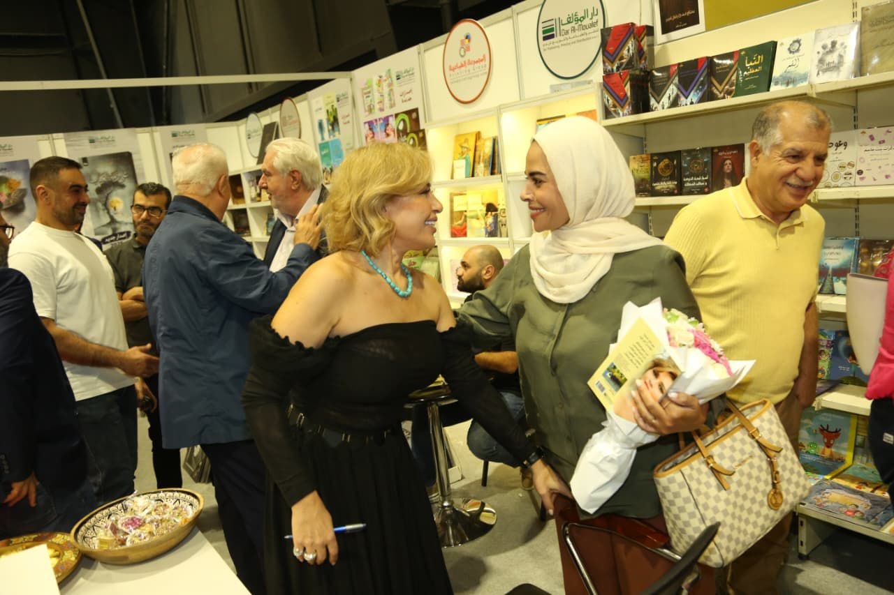 عبير بلال شرارة توقّع إصدارها الشعري &laquo;انقلاب على ميّت&raquo; في معرض بيروت  للكتاب