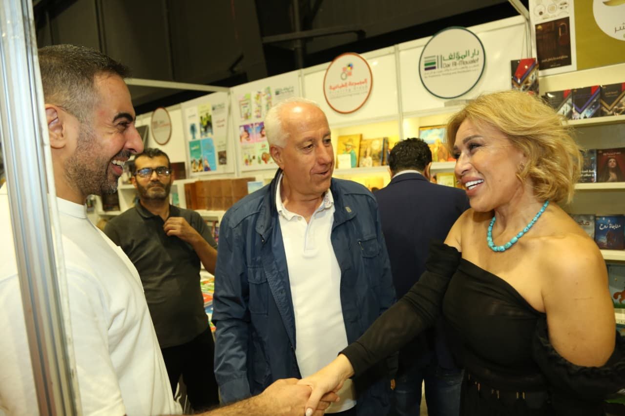 عبير بلال شرارة توقّع إصدارها الشعري &laquo;انقلاب على ميّت&raquo; في معرض بيروت  للكتاب