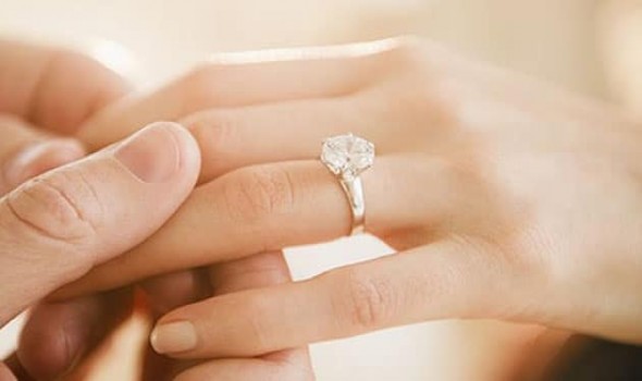  عمان اليوم - حلم الخطوبة للعزباء